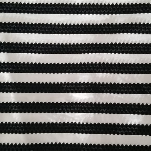 Black & White Striped Bodycon Dress - Picture 7 of 7